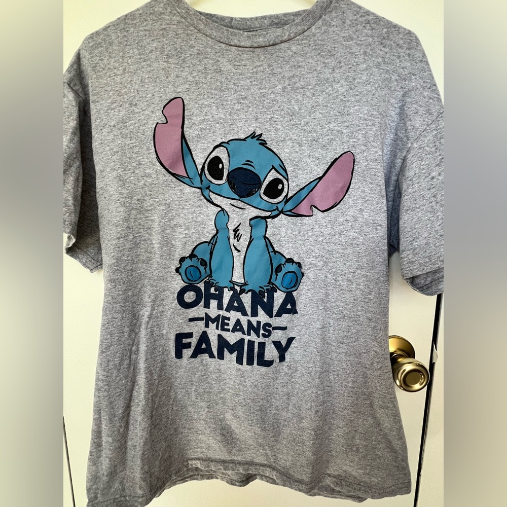 Delta Gray Short Sleeve Tee with Ohana Design